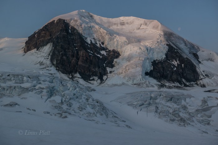 Icefall Peak and Gulkana Group-48